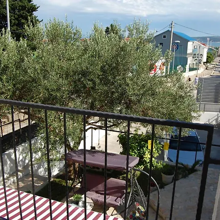 בית נופש House Sun Kaštela